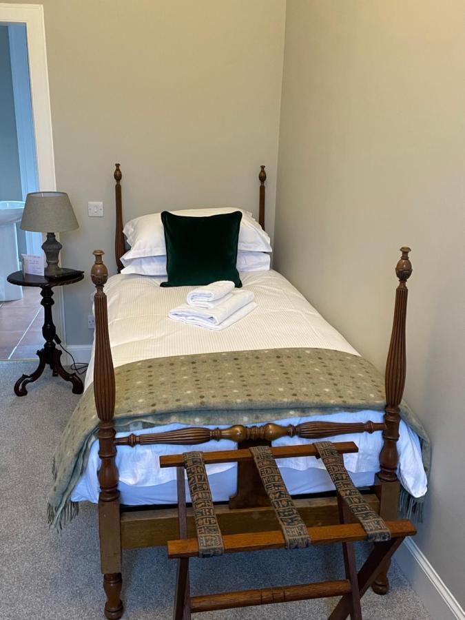 קירקדברייט The Garret Hotel מראה חיצוני תמונה